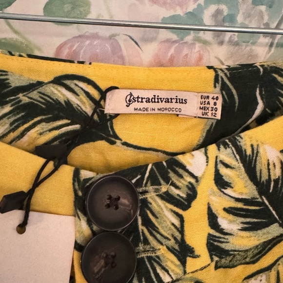 Stradivarius Tropical Yellow and Green Skirt - Picture 2 of 5
